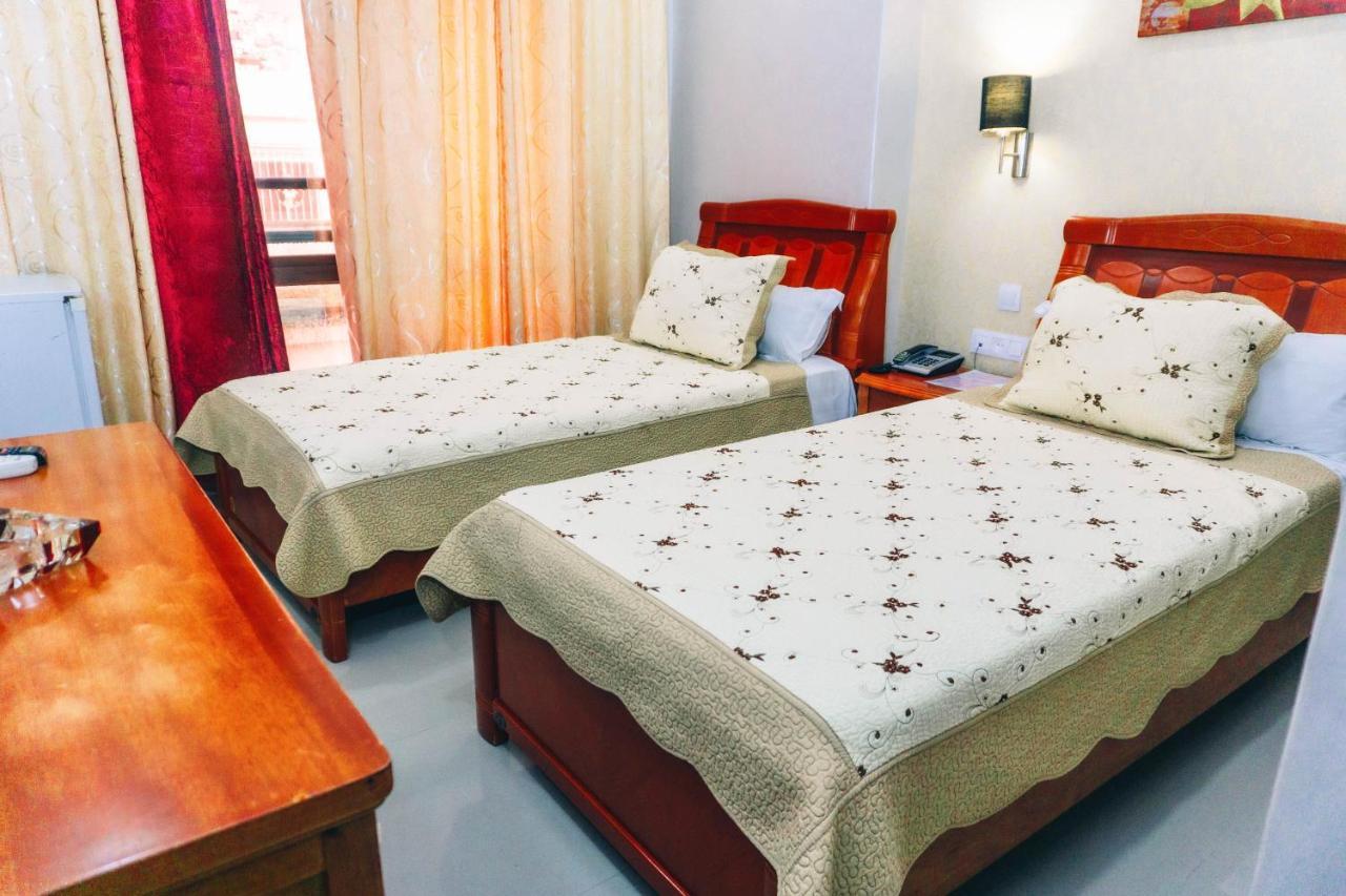 Hotel Atenas Tétouan Eksteriør billede